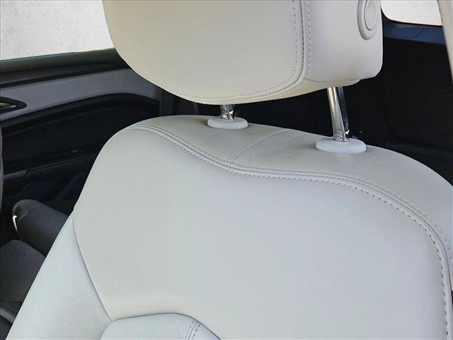 Used 2013 Cadillac SRX FWD image 13