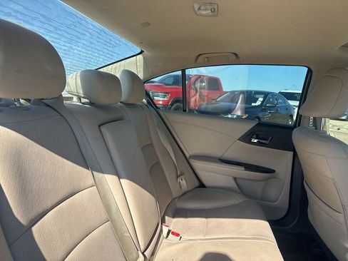 Used 2017 Honda Accord EX-L image 29