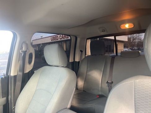 Used 2017 RAM 1500 Classic SLT image 9