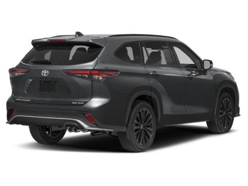 Used 2025 Toyota Highlander XSE AWD/4WD image 5