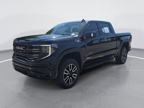 Used 2025 GMC Sierra 1500 AT4 w/ AT4 Premium Package AWD/4WD image 7