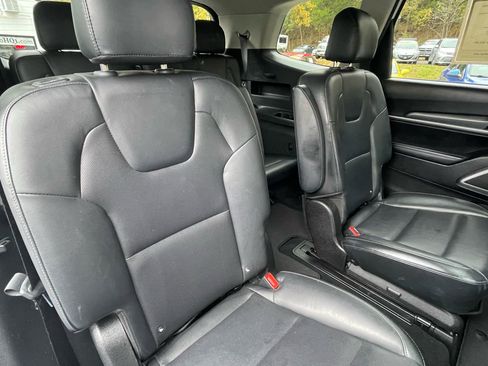 Used 2022 Kia Telluride S image 28