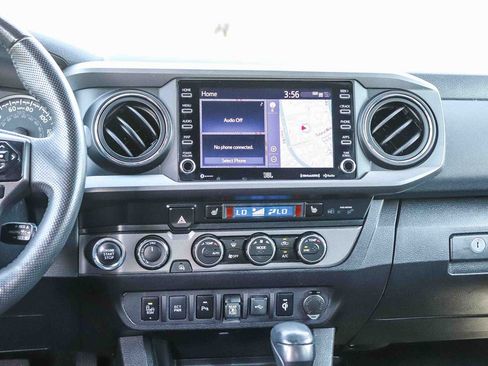 Used 2022 Toyota Tacoma TRD Sport w/ TRD Premium Sport Package AWD/4WD image 16