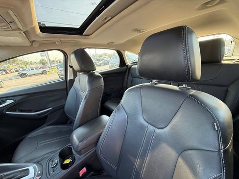 Used 2013 Ford Focus Titanium FWD image 13