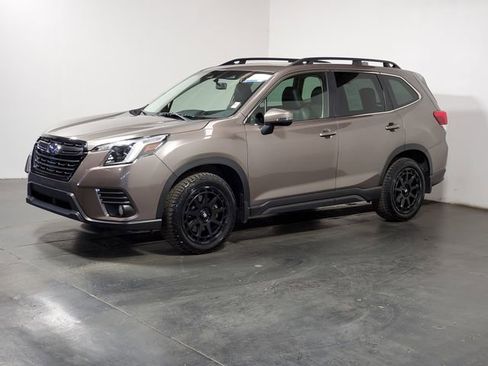 Used 2022 Subaru Forester Limited image 5