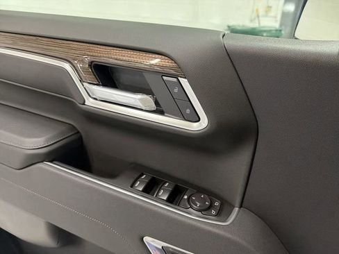New 2026 Chevrolet Silverado 1500 RST w/ Redline Edition AWD/4WD image 21