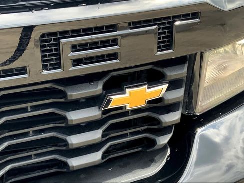 Used 2021 Chevrolet Silverado 1500 Custom RWD image 28
