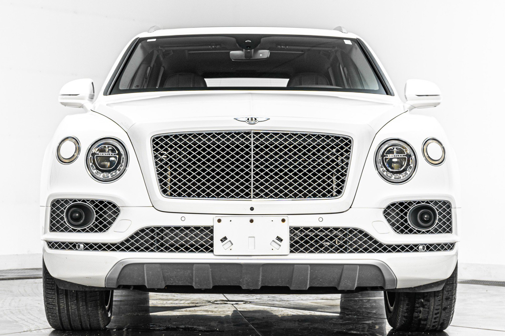 Used 2018 Bentley Bentayga Activity AWD/4WD image 4