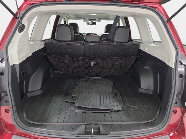 Used 2017 Subaru Forester 2.5i Touring AWD/4WD image 33