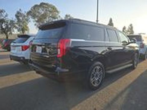 Used 2025 Ford Expedition Max Active image 4