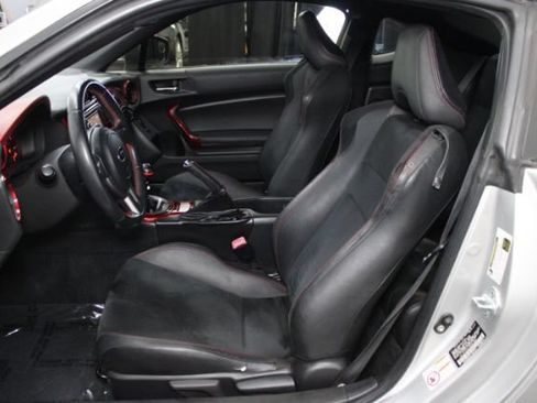 Used 2013 Subaru BRZ Limited w/ Popular Pkg 1A RWD image 11