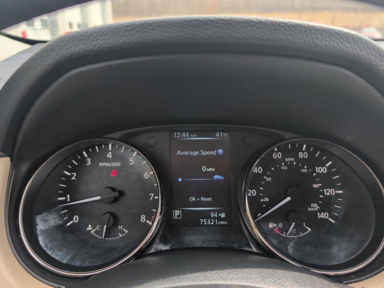 Used 2017 Nissan Rogue SV AWD/4WD image 16