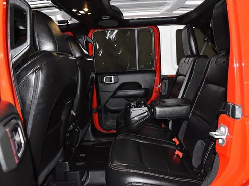 Certified 2020 Jeep Wrangler Unlimited Sahara w/ LED Lighting Group image 27