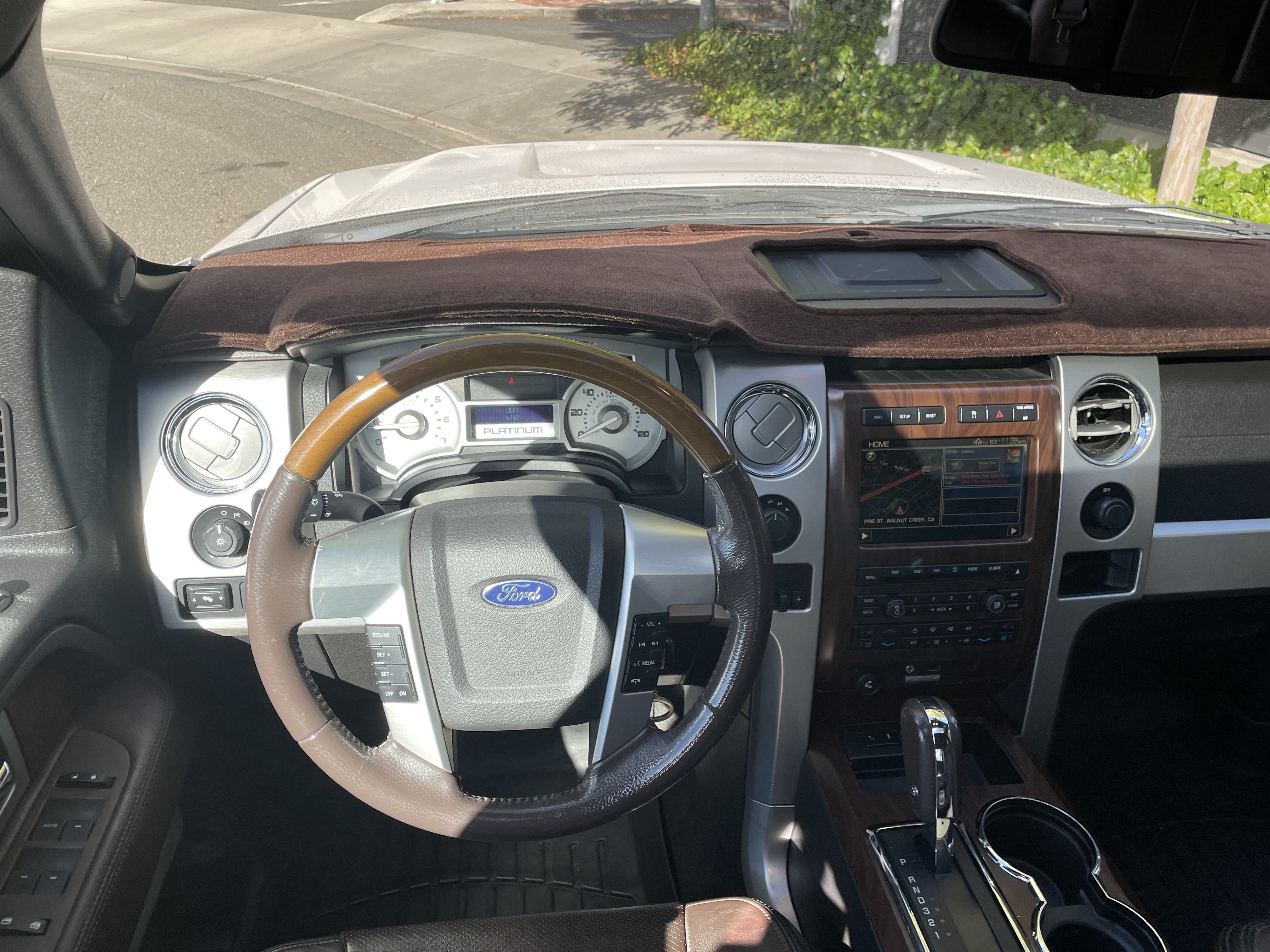 Used 2010 Ford F150 Platinum AWD/4WD image 6