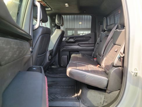 Used 2024 GMC Sierra 1500 AT4X w/ AT4X AEV Edition image 24