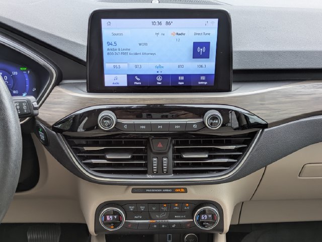 Used 2020 Ford Escape Titanium FWD image 12