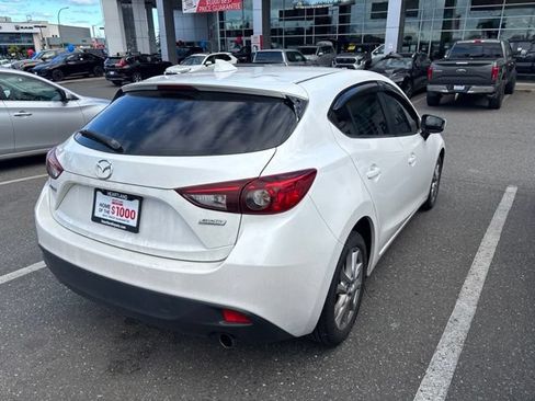Used 2016 MAZDA MAZDA3 i Touring w/ Popular Equipment Package FWD image 4