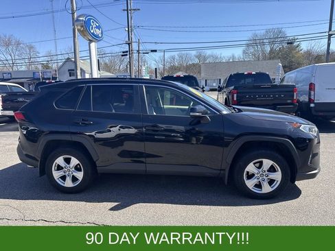 Used 2019 Toyota RAV4 XLE w/ Convenience Package AWD/4WD image 10