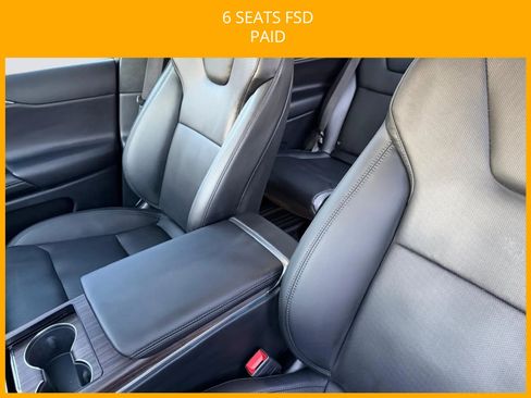 Used 2024 Tesla Model X image 17