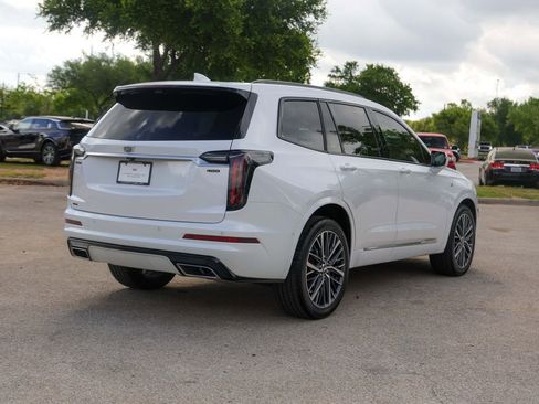 Certified 2023 Cadillac XT6 Sport w/ Technology Package image 4