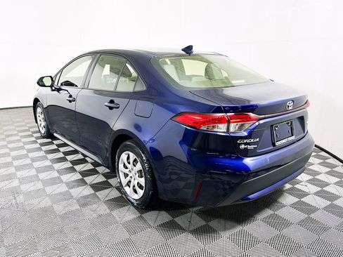 Used 2021 Toyota Corolla LE FWD image 5