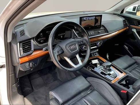 Used 2023 Audi Q5 2.0T Premium Plus w/ Premium Plus Package AWD/4WD image 13