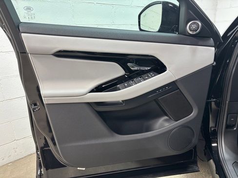 New 2026 Land Rover Range Rover Evoque S image 24