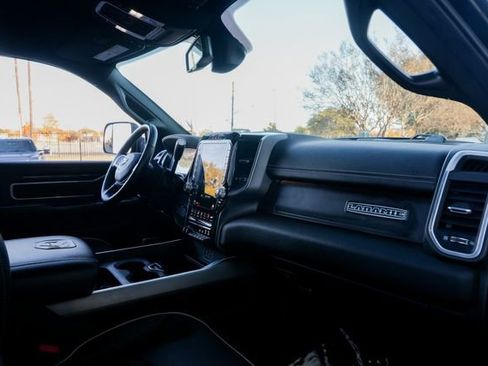 Used 2020 RAM 3500 Laramie w/ Night Edition image 35