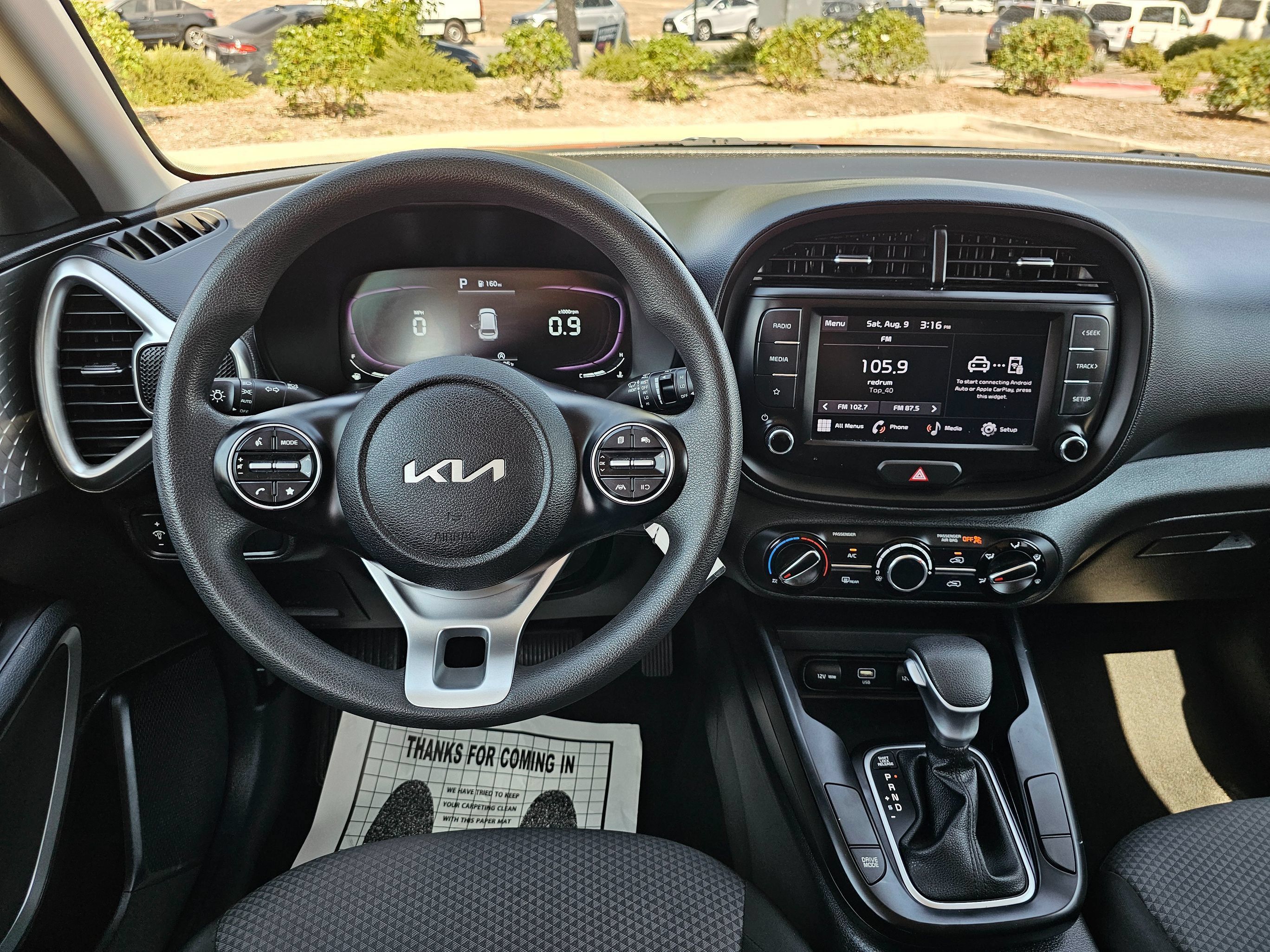 Used 2023 Kia Soul LX w/ Option Group 015 FWD image 21