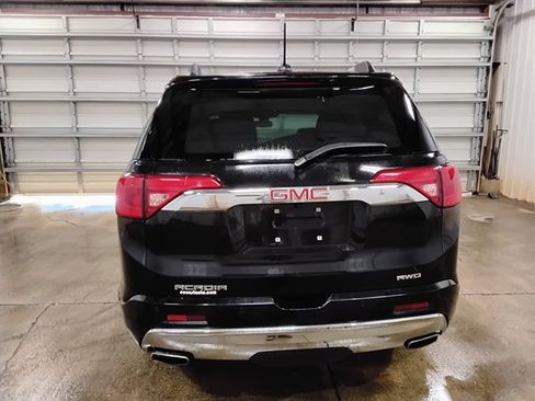 Used 2018 GMC Acadia Denali w/ Technology Package image 8