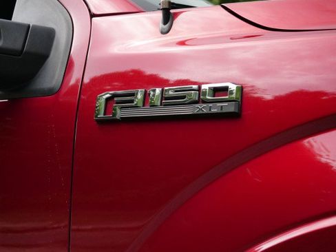 Used 2015 Ford F150 XLT w/ Equipment Group 301A Mid AWD/4WD image 7
