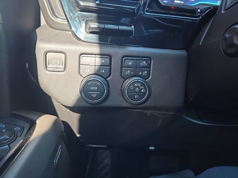 Used 2023 Chevrolet Silverado 1500 ZR2 w/ Technology Package AWD/4WD image 18