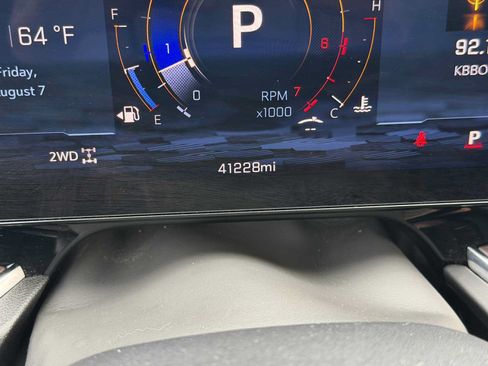 Certified 2025 Chevrolet Tahoe LT AWD/4WD image 3