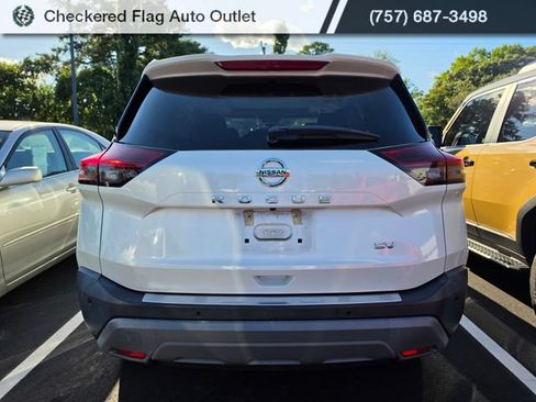 Used 2021 Nissan Rogue SV w/ Premium Package FWD image 5