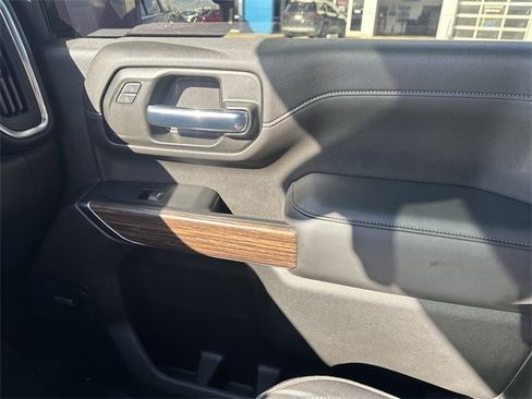 Used 2020 Chevrolet Silverado 2500 High Country w/ Z71 Off-Road Package image 31