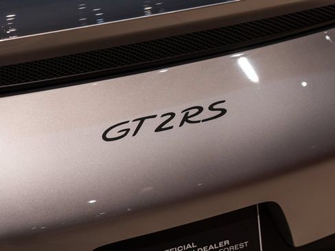 Used 2018 Porsche 911 GT2 RS RWD image 22