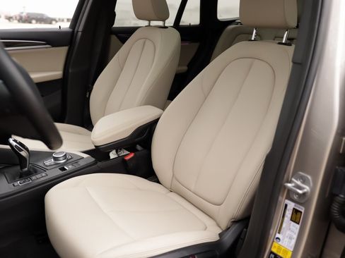 Used 2021 BMW X1 xDrive28i w/ Convenience Package image 22