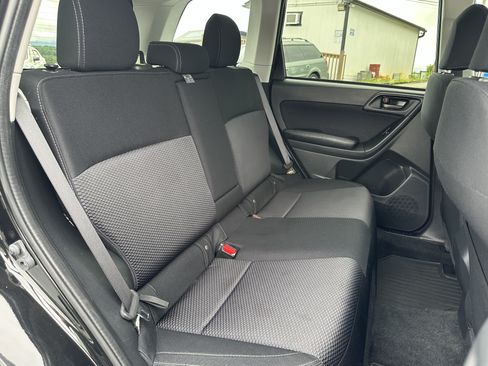 Used 2017 Subaru Forester 2.5i Premium w/ All-Weather Package AWD/4WD image 11