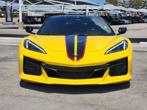 Used 2025 Chevrolet Corvette E-Ray AWD/4WD image 2
