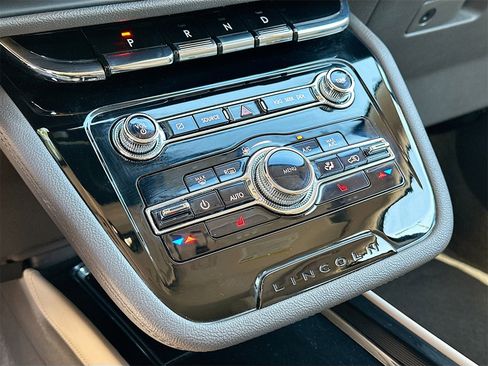 Used 2021 Lincoln Corsair FWD image 15