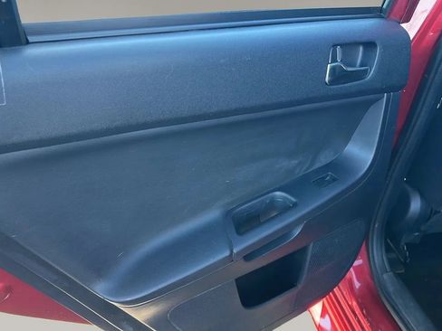 Used 2017 Mitsubishi Lancer LE image 38