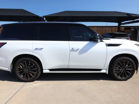 Used 2026 INFINITI QX80 Autograph AWD/4WD image 4