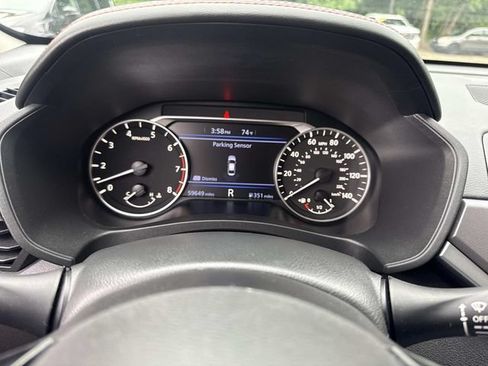 Used 2024 Nissan Altima 2.5 SR FWD image 35
