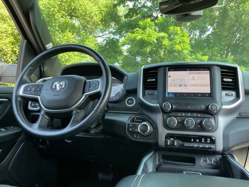 Used 2023 RAM 1500 Big Horn AWD/4WD image 16
