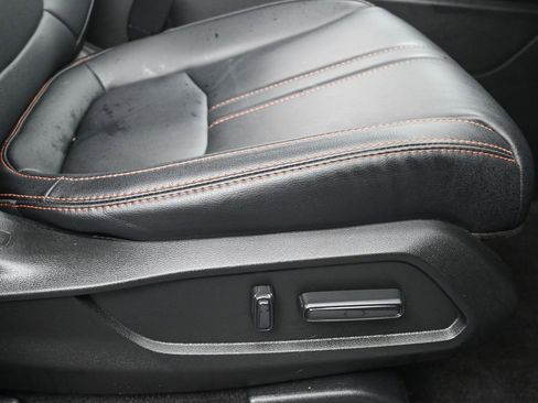 Used 2025 Honda Pilot TrailSport image 10