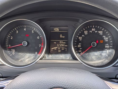 Used 2016 Volkswagen Jetta S image 14