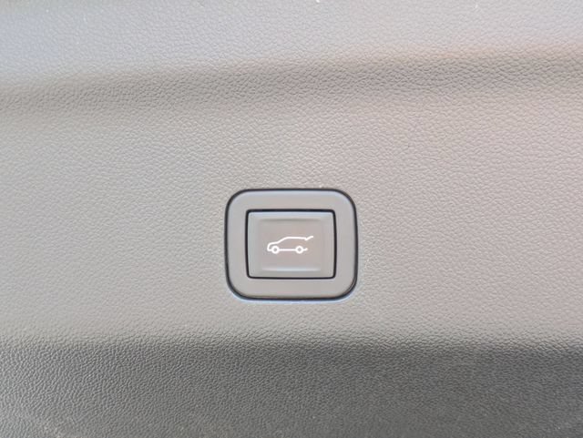 Used 2024 Chevrolet Tahoe Z71 w/ Z71 Off-Road Package AWD/4WD image 36
