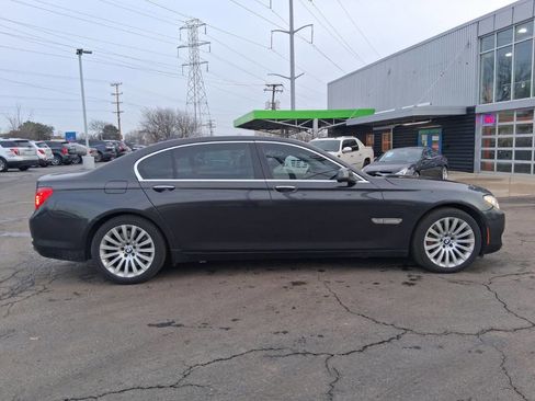 Used 2012 BMW 750Li xDrive image 4