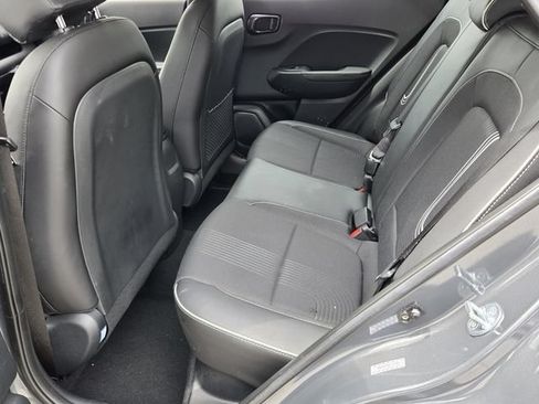 Used 2023 Hyundai Venue Limited w/ Cargo Package FWD image 11
