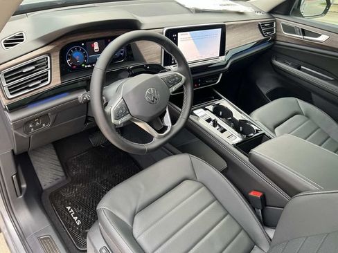 New 2026 Volkswagen Atlas SEL AWD/4WD image 13